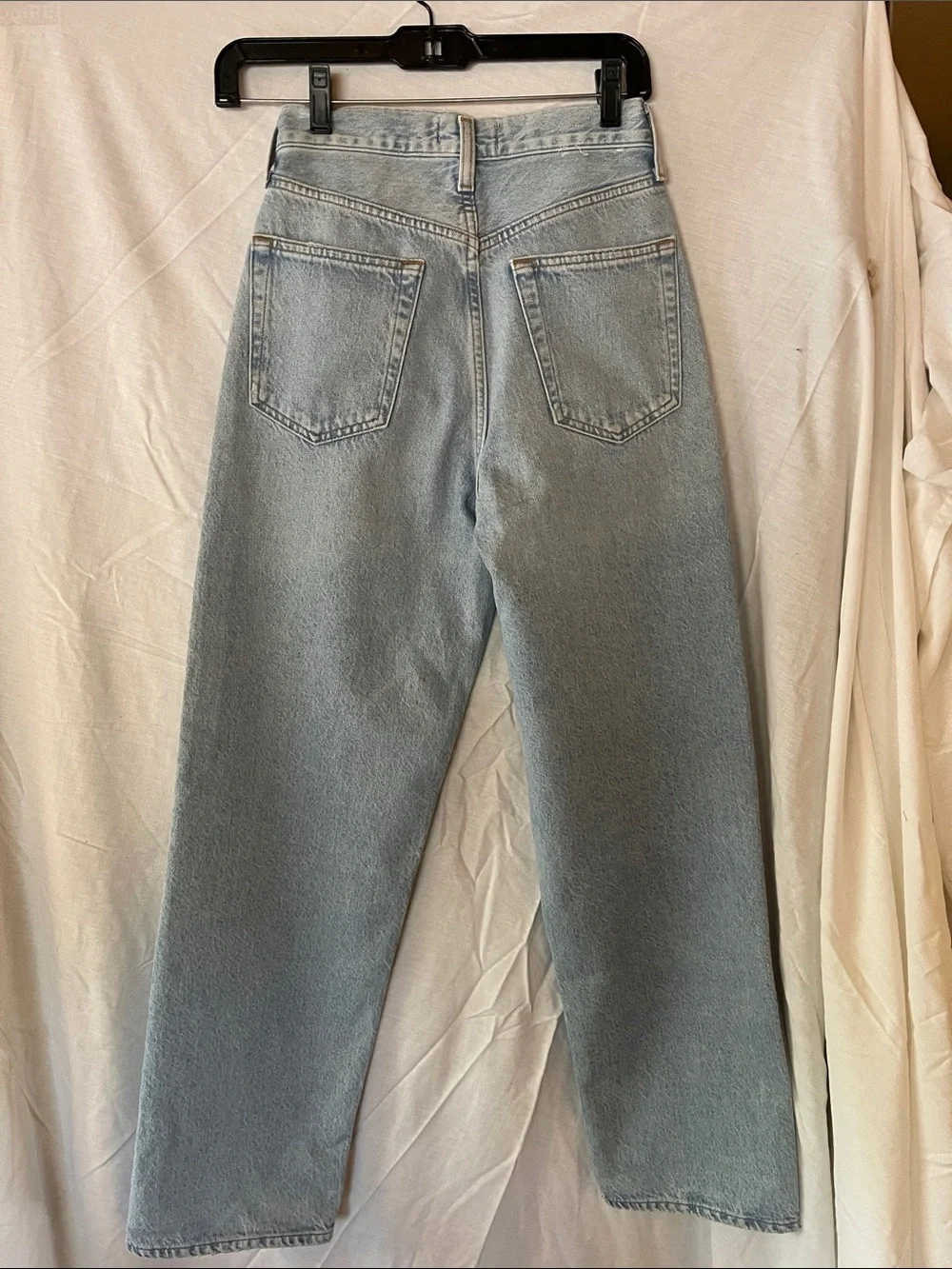Agolde V-CUT soft jeans. - Picture 2 of 7